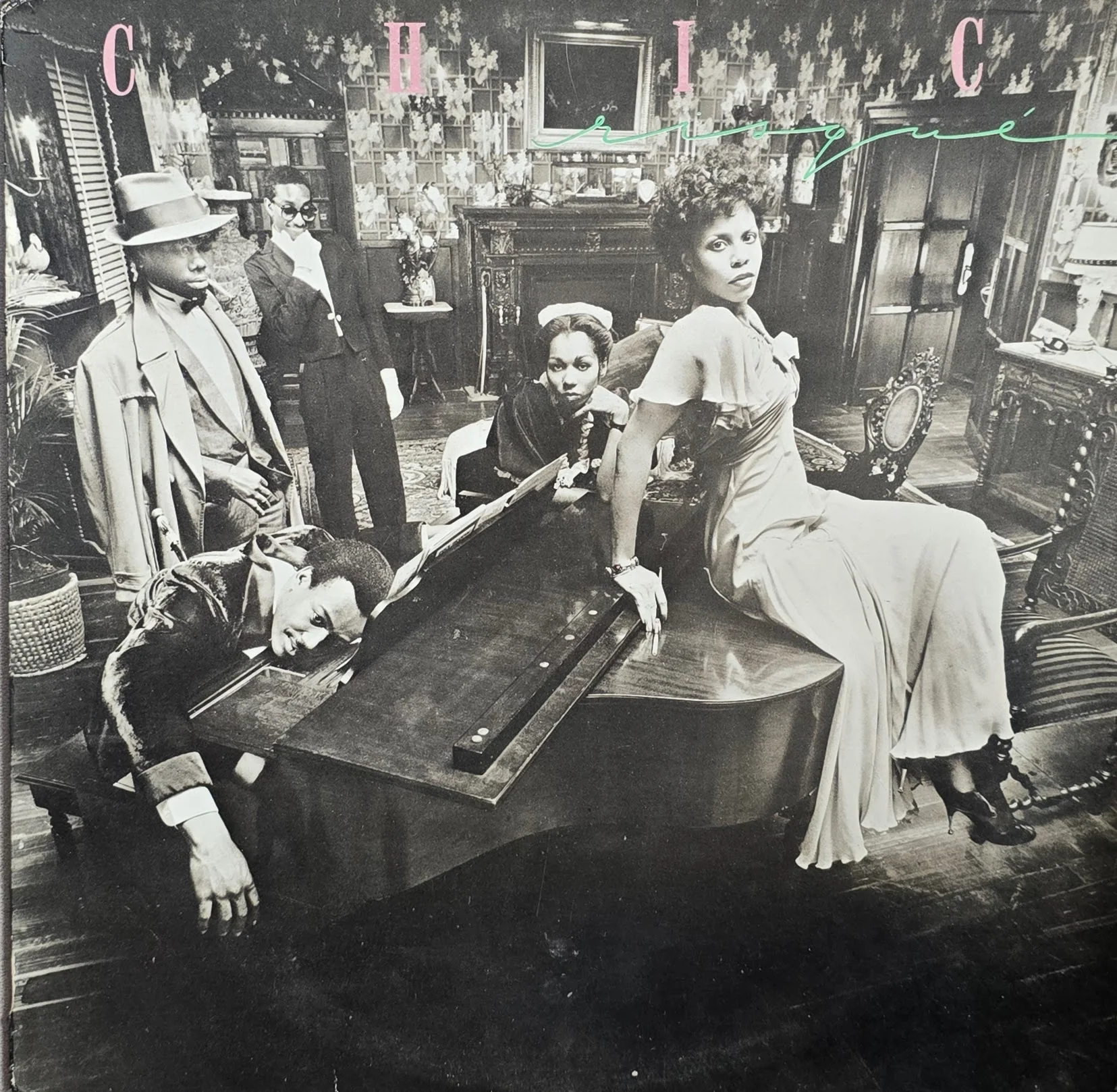 Chic – Risqué